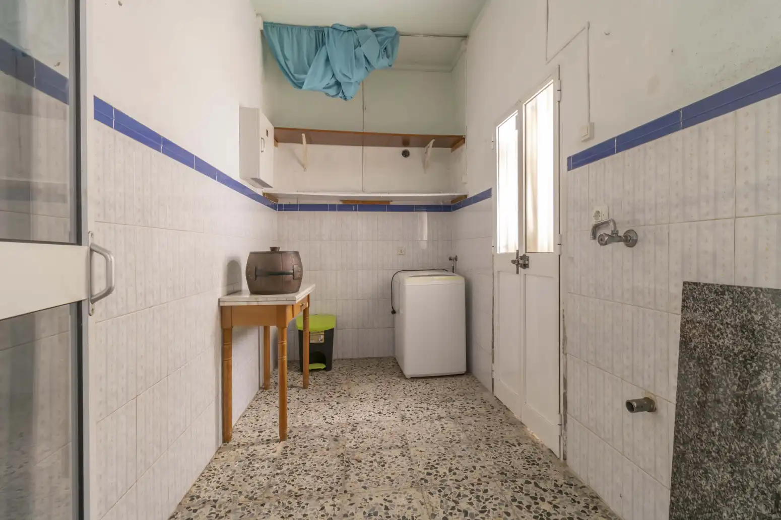 Kitchen of Detached homes for sale in Sevilla  with Air Conditioner, Terrace and Balcony
