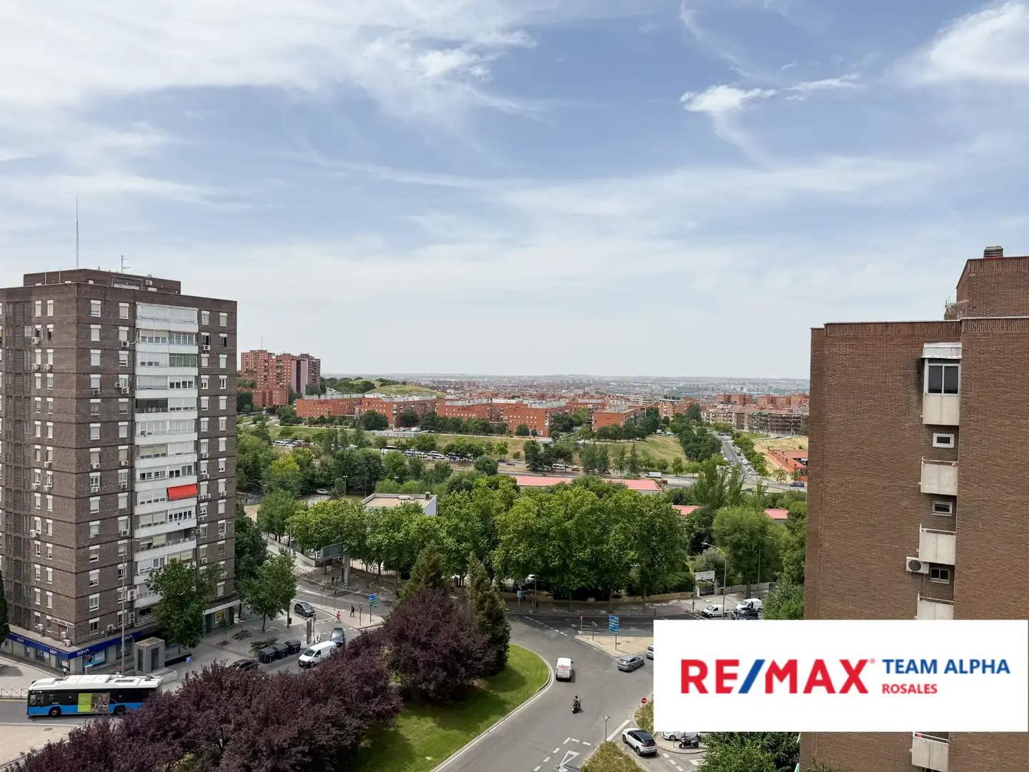 Vista exterior de Pis en venda en Madrid amb Aire condicionat, Calefacció i Jardí privat