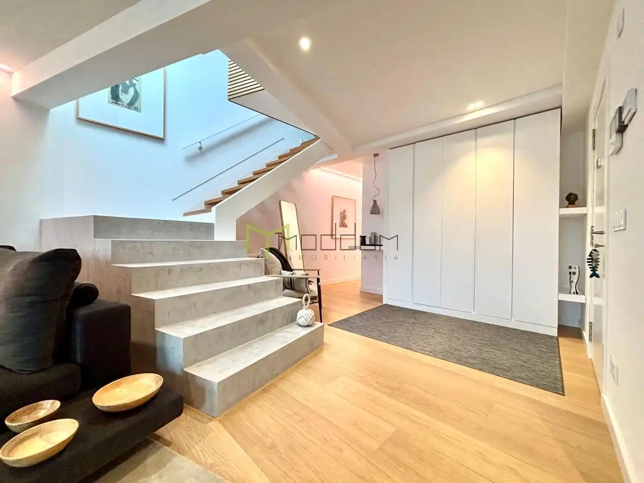 Maisonette zum Verkauf in Santiago de Compostela  mit Heizung, Abstellraum und Möbliert