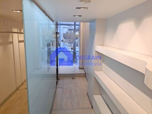 Local comercial en Alquiler en Salesas - Foncalada - Campoamor