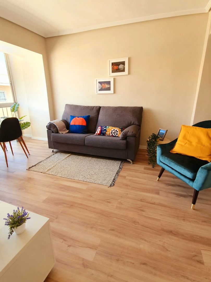 Living room of Flat to rent in  Valencia Capital  with Air Conditioner, Parquet flooring and Furnished