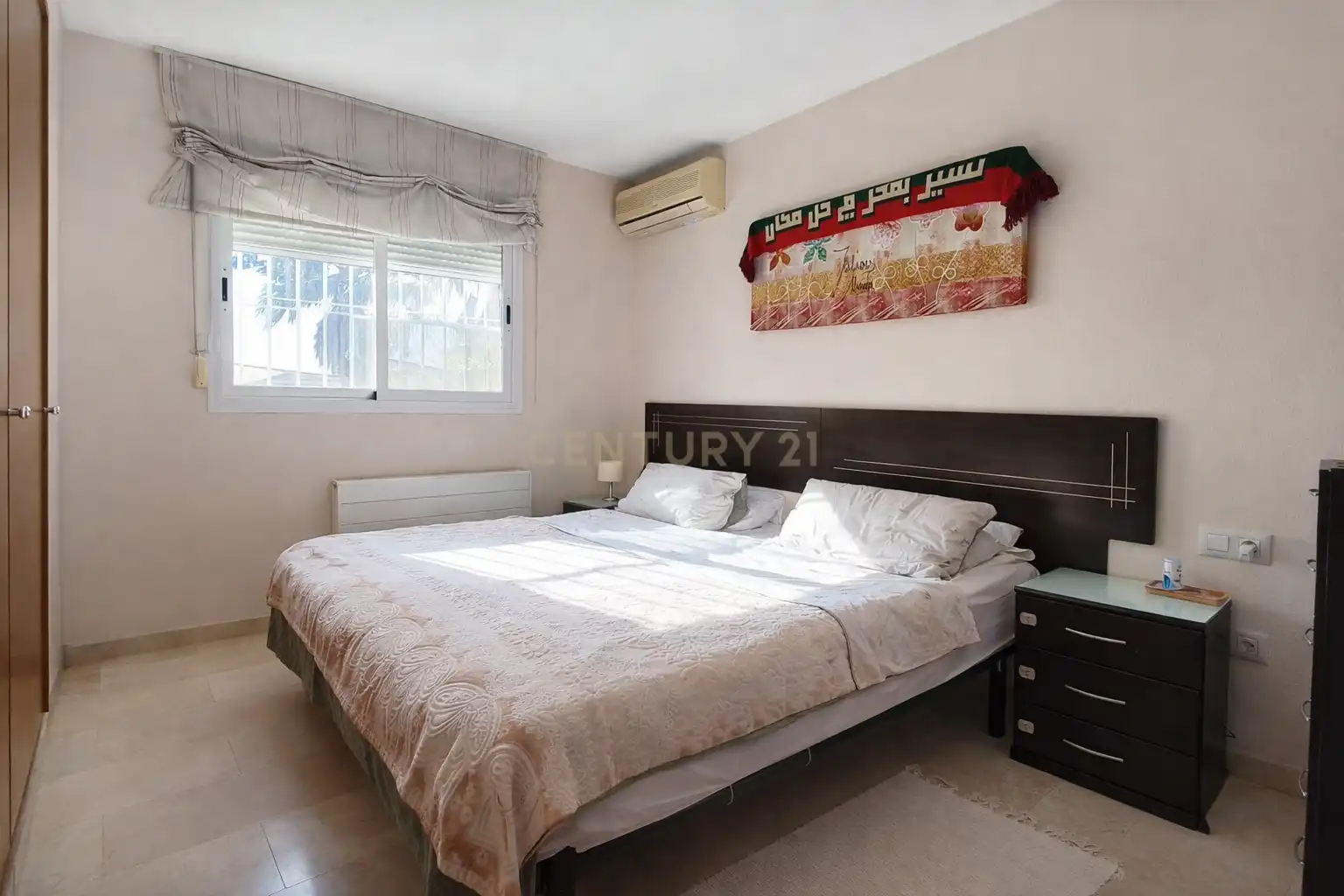 Habitación de Casa adosada en venta en La Nucia con Aire acondicionado, Trastero y Horno