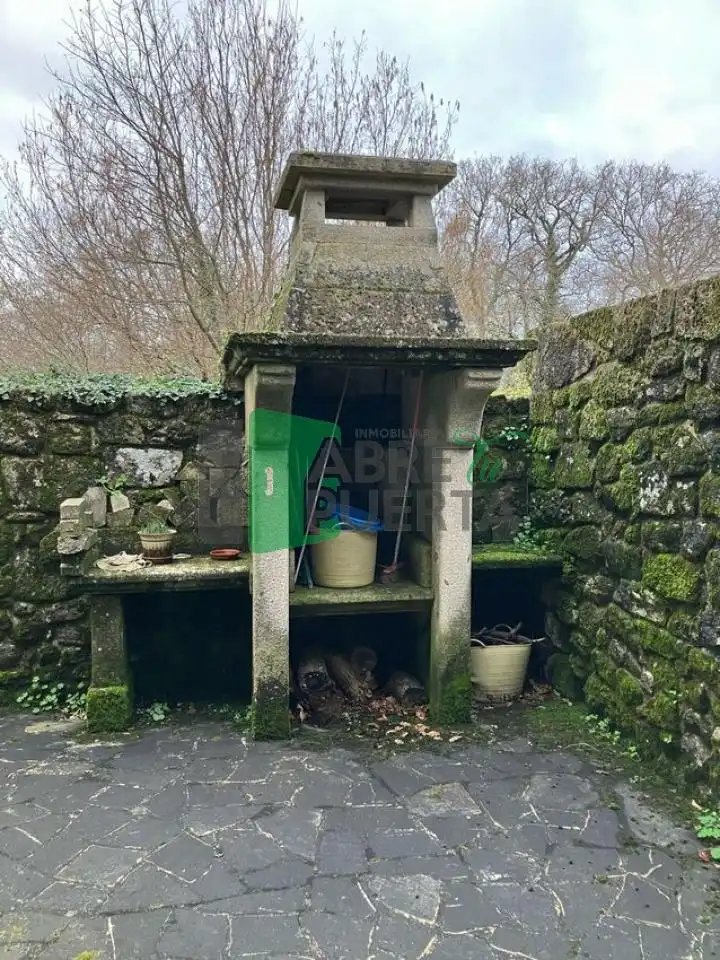 Jardí de Finca rústica en venda en Vilamarín amb Moblat