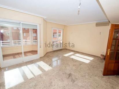 Vista exterior de Pis en venda en Ciudad Real Capital amb Aire condicionat, Jardí privat i Terrassa