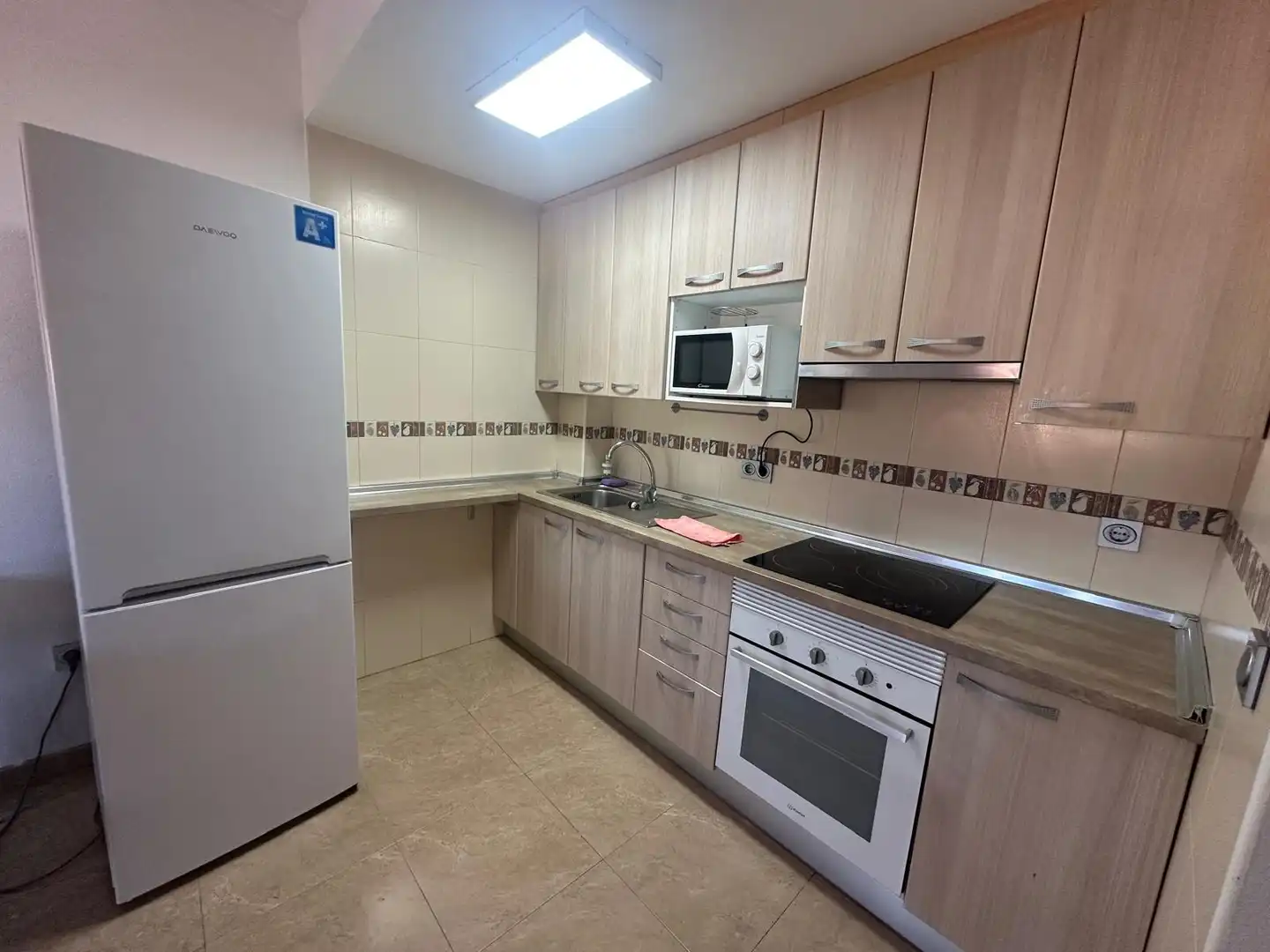 Küche von Wohnung zum Verkauf in Murcia mit Klimaanlage, Abstellraum und Möbliert