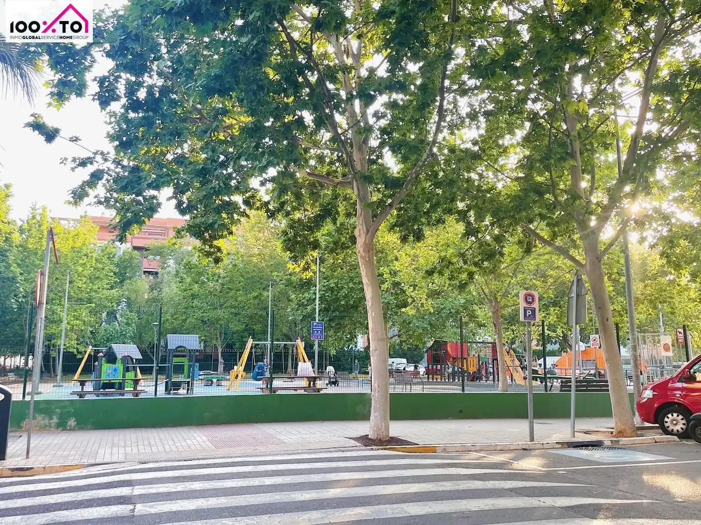 Vista exterior de Piso en venta en Paterna con Trastero y Balcón