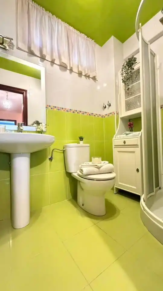 Baño de Dúplex en venta en Corvera de Asturias con Calefacción, Parquet y Trastero
