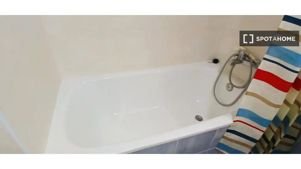 Bathroom of Study for share in Murcia  with Air Conditioner, Terrace and Furnished