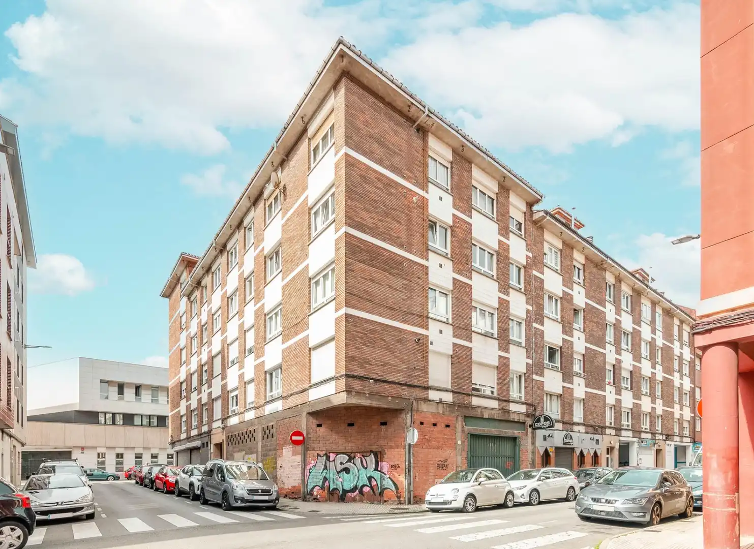 Vista exterior de Pis en venda en Gijón  amb Calefacció i Moblat