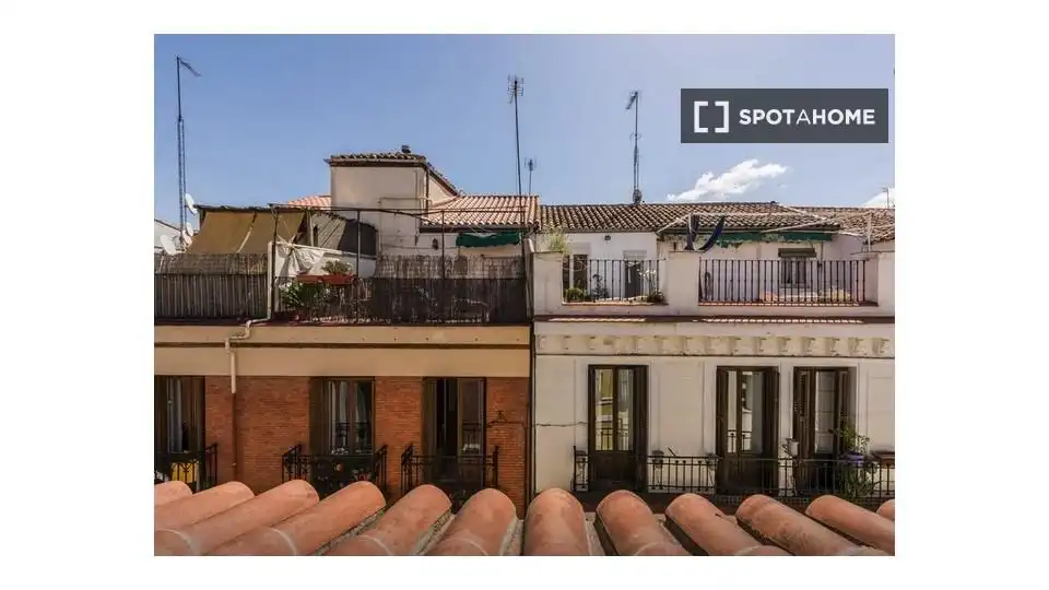 Habitació a Cortes - Huertas