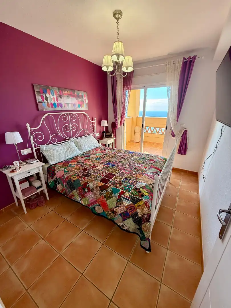 Dormitori de Casa adosada en venda en Torrox amb Aire condicionat, Calefacció i Jardí privat