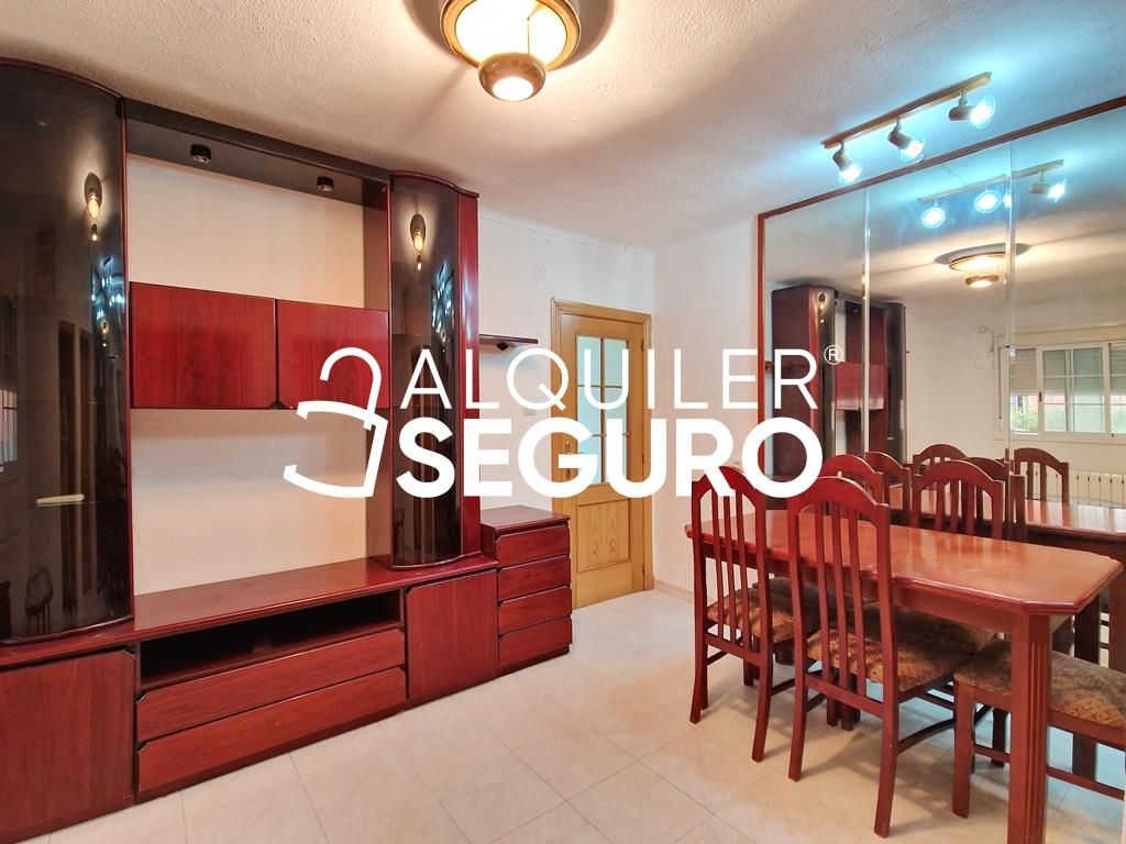 Flat to rent in Campo de la Paloma, Palomeras Sureste