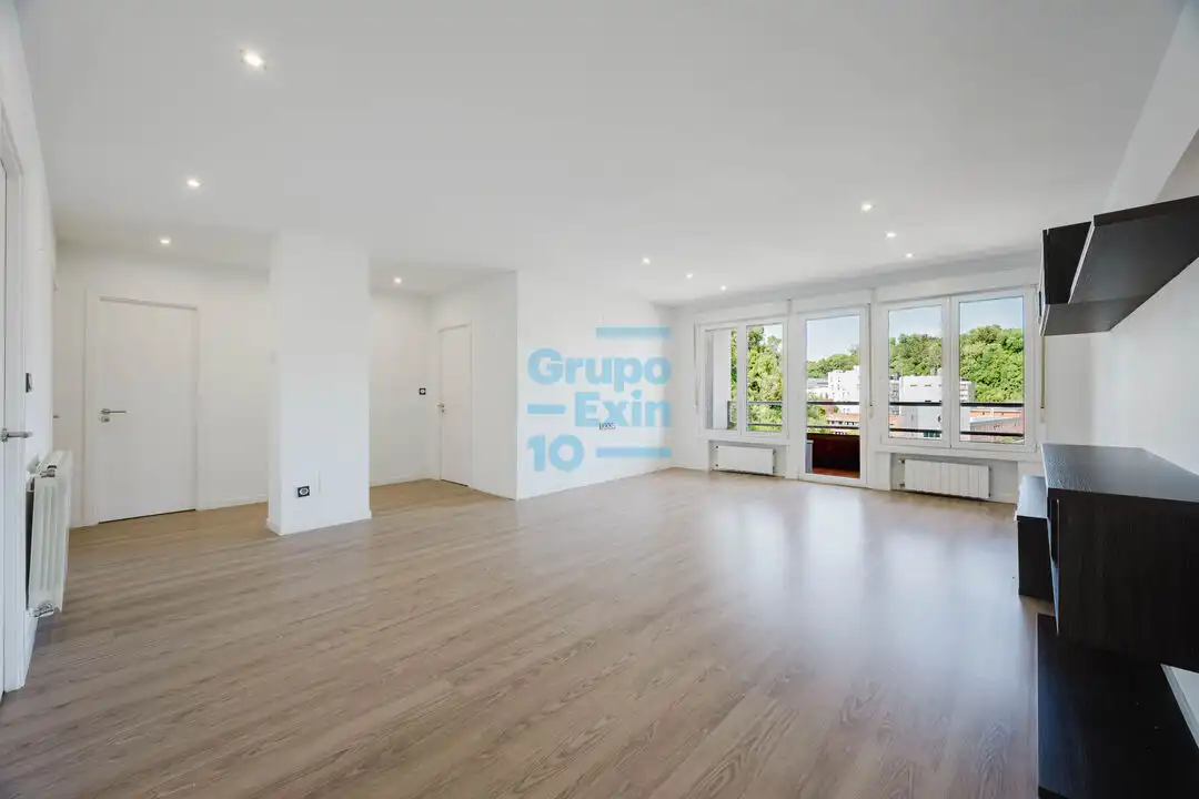 Living room of Flat for sale in Donostia - San Sebastián   with Heating and Terrace