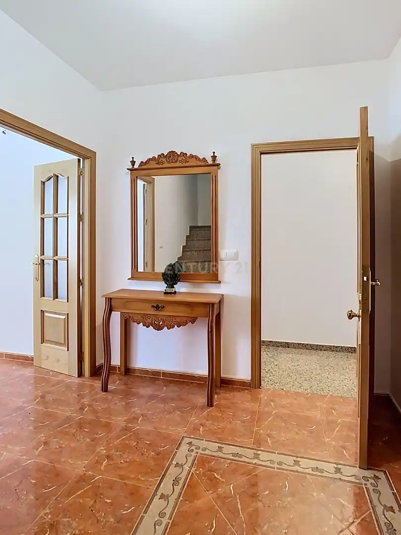 Houses for sale in Cuevas de San Marcos