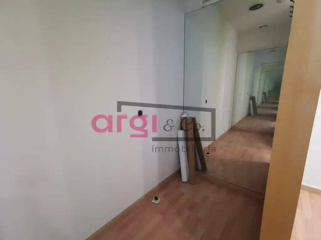 Local comercial de lloguer a La Roureda, imagen 6