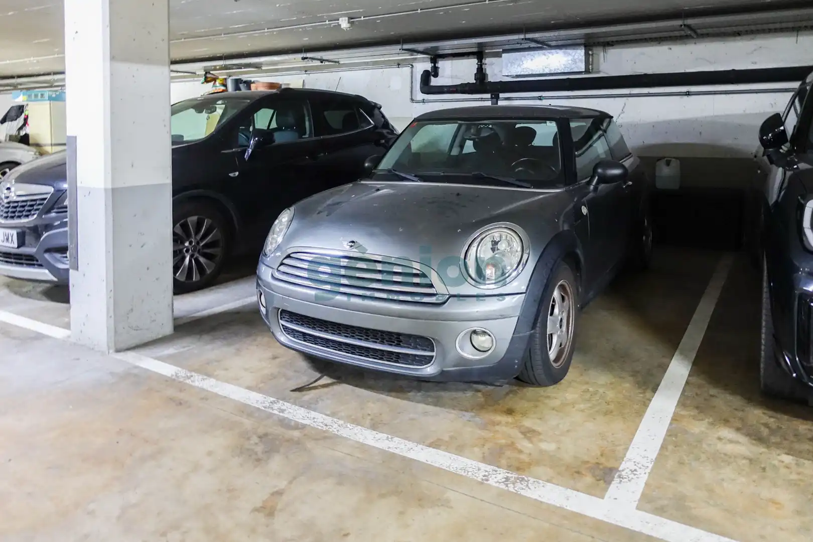 Parkplatz von Erdgeschoss zum Verkauf in Salt mit Klimaanlage, Heizung und Terrasse