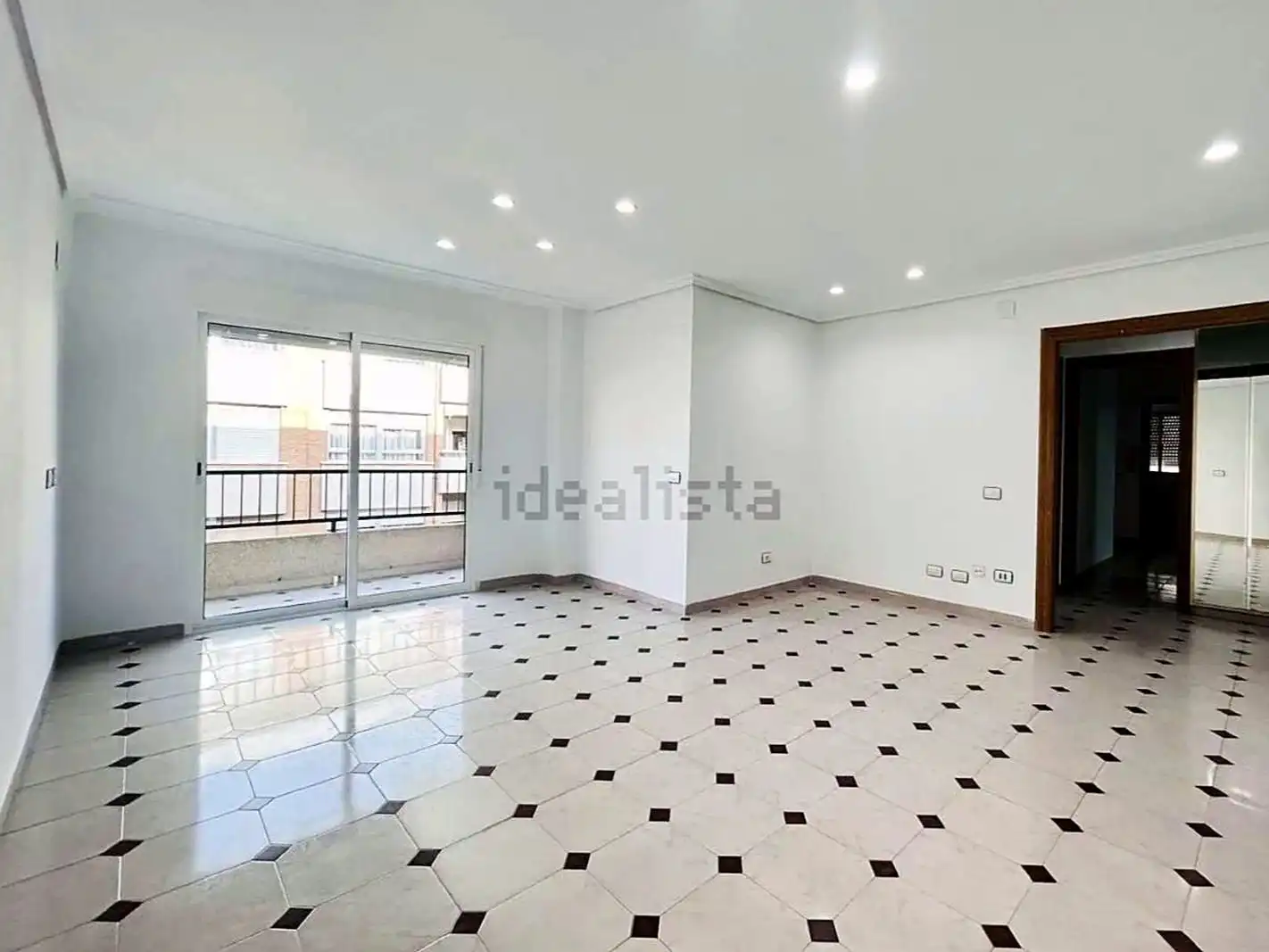 Wohnung mit Aufzug zum Verkauf in Calle Padre Meliá 21