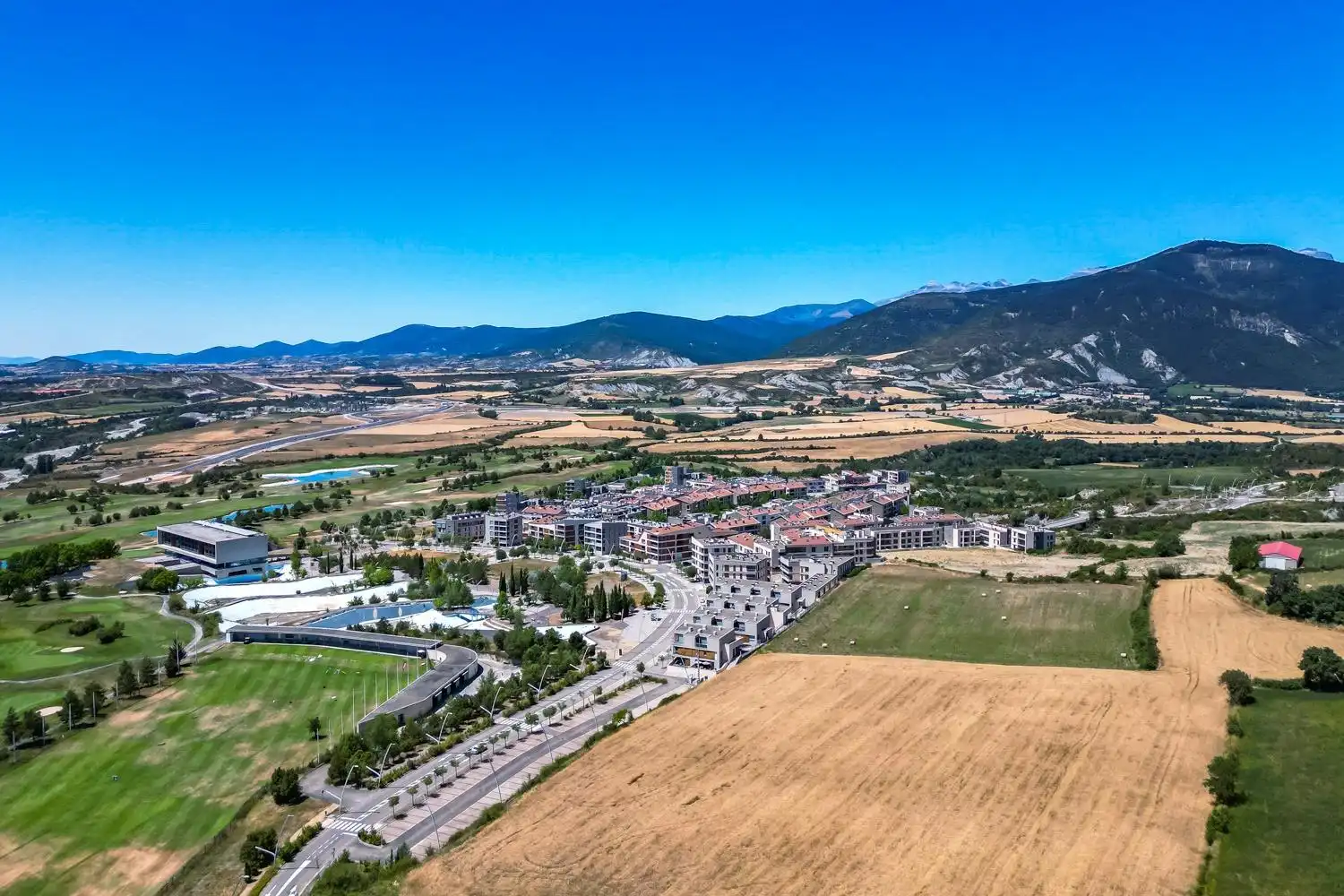 Vista exterior de Piso en venta en Sabiñánigo con Calefacción, Jardín privado y Terraza