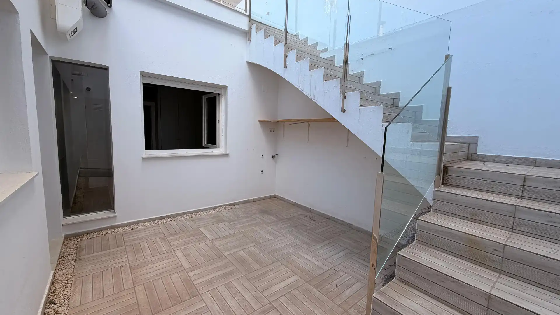 Houses for sale in Bétera  with Air Conditioner and Terrace