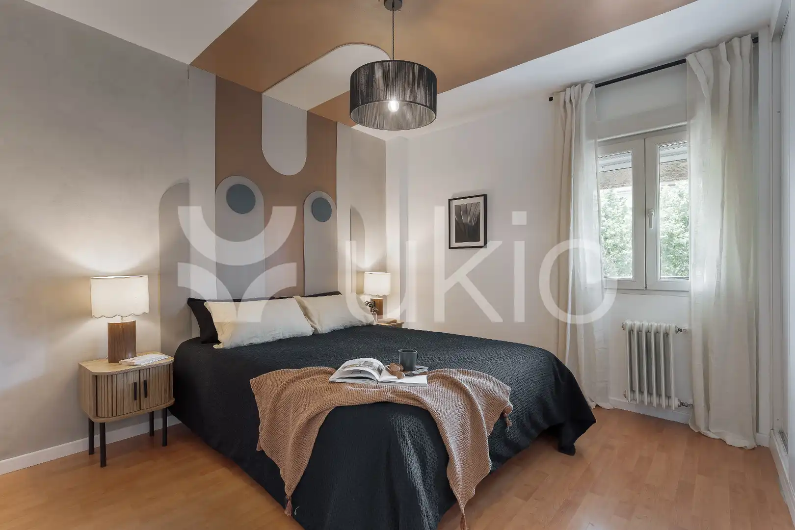 Dormitori de Apartament de lloguer en Madrid amb Aire condicionat, Calefacció i Terrassa
