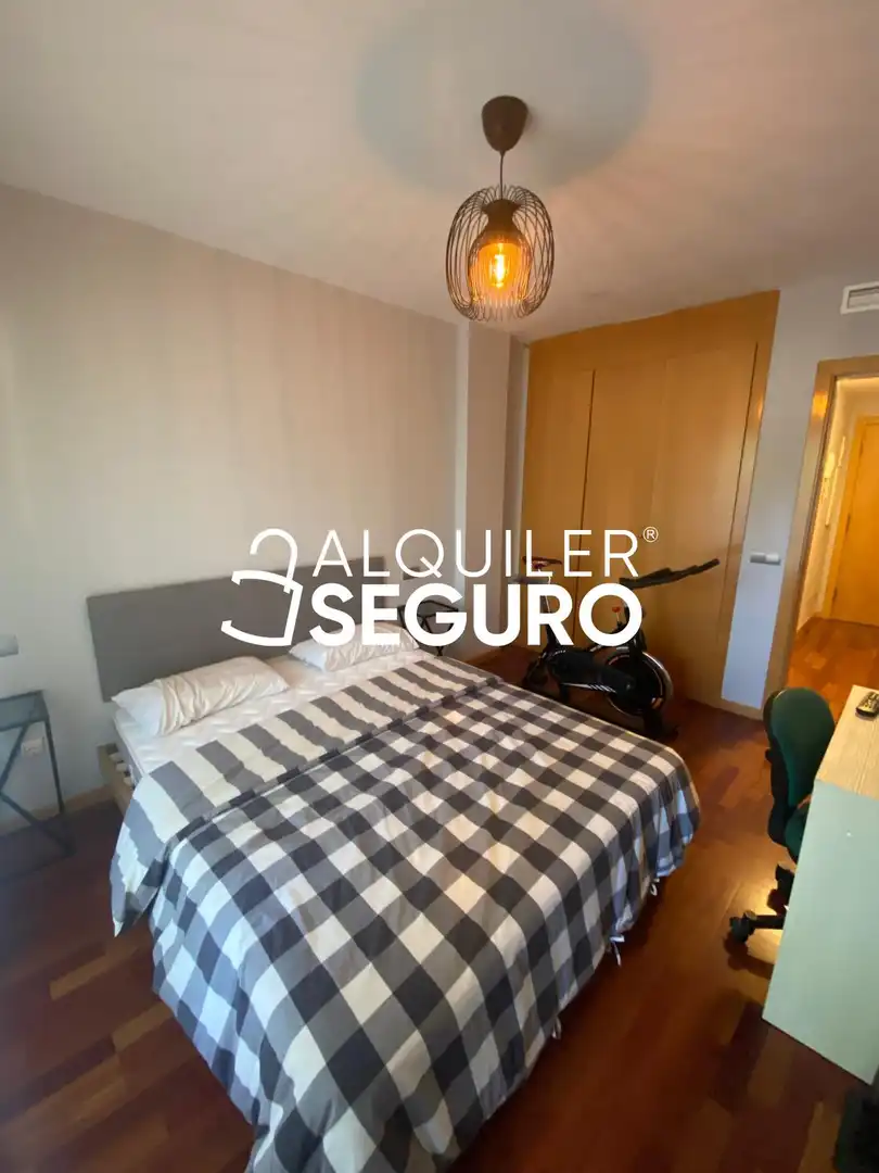 Bedroom of Flat for rent in Yebes  with Heating, Terrace and Storage room