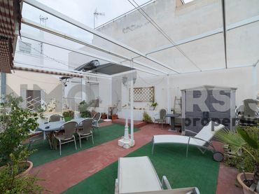 Casa amb balcó en venda a Barrio Alto - San Félix