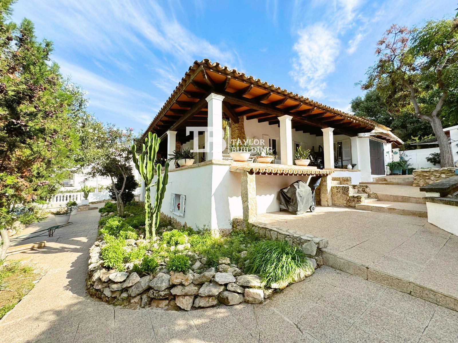 House or chalet for sale in Calvià  with Air Conditioner, Heating and Private garden