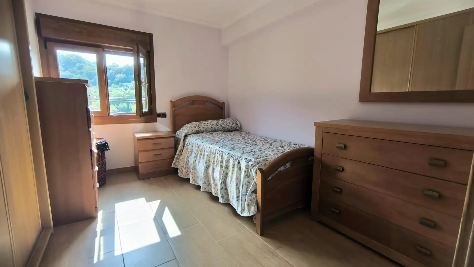 Habitación de Finca rústica en venta en Aizarnazabal con Calefacción, Terraza y Amueblado