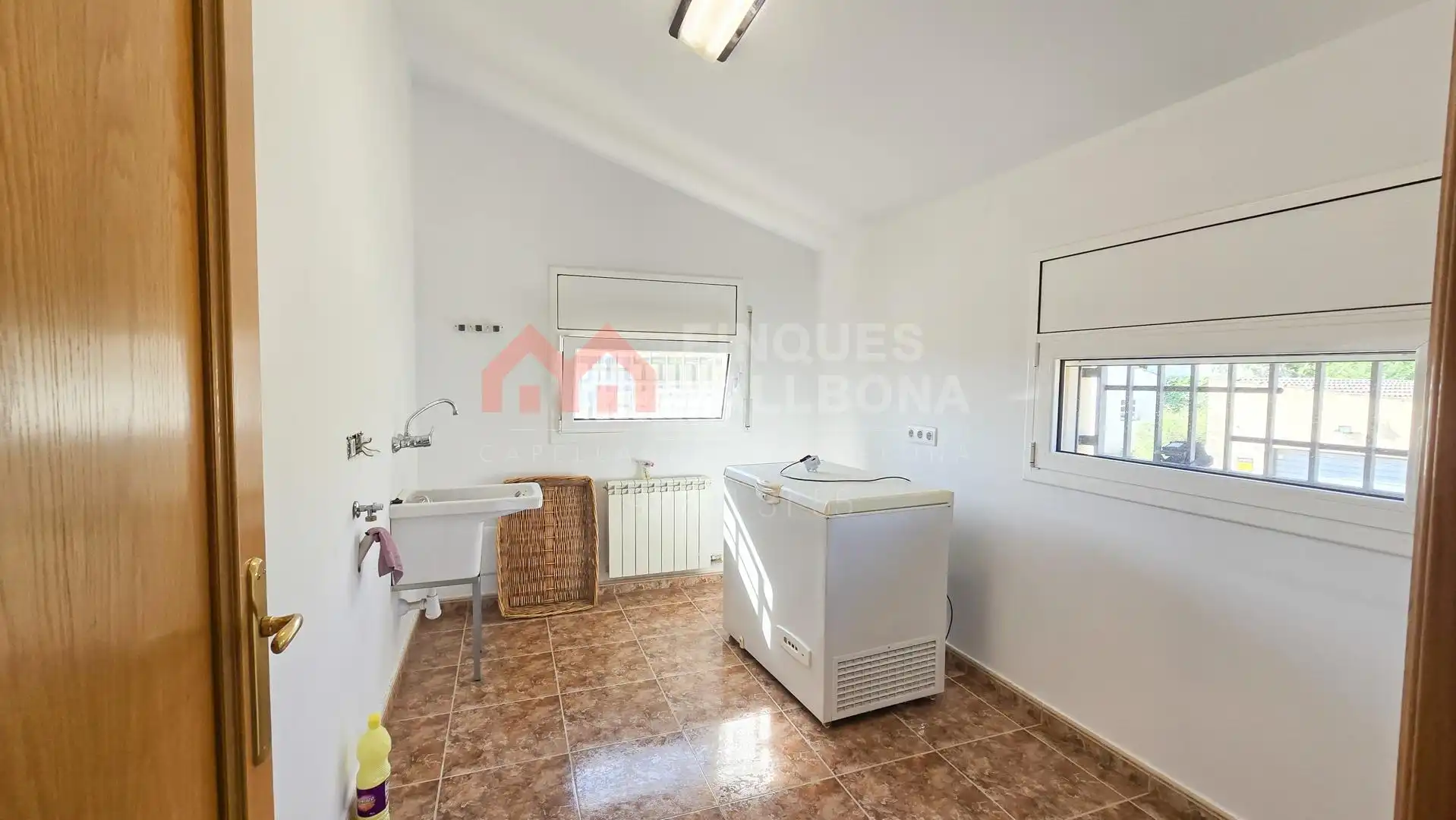 Dormitori de Casa o xalet en venda en La Torre de Claramunt amb Aire condicionat, Calefacció i Jardí privat