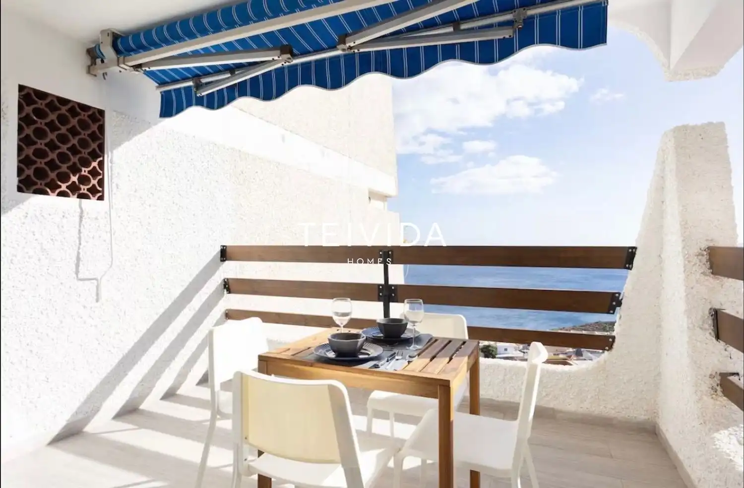 Terraza de Piso en venta en El Rosario con Terraza y Amueblado