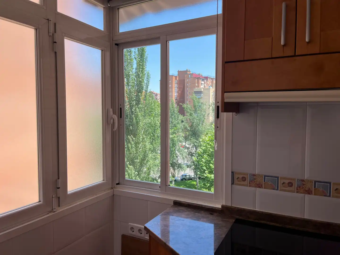 Cuina de Pis de lloguer en Madrid amb Aire condicionat, Calefacció i Microones