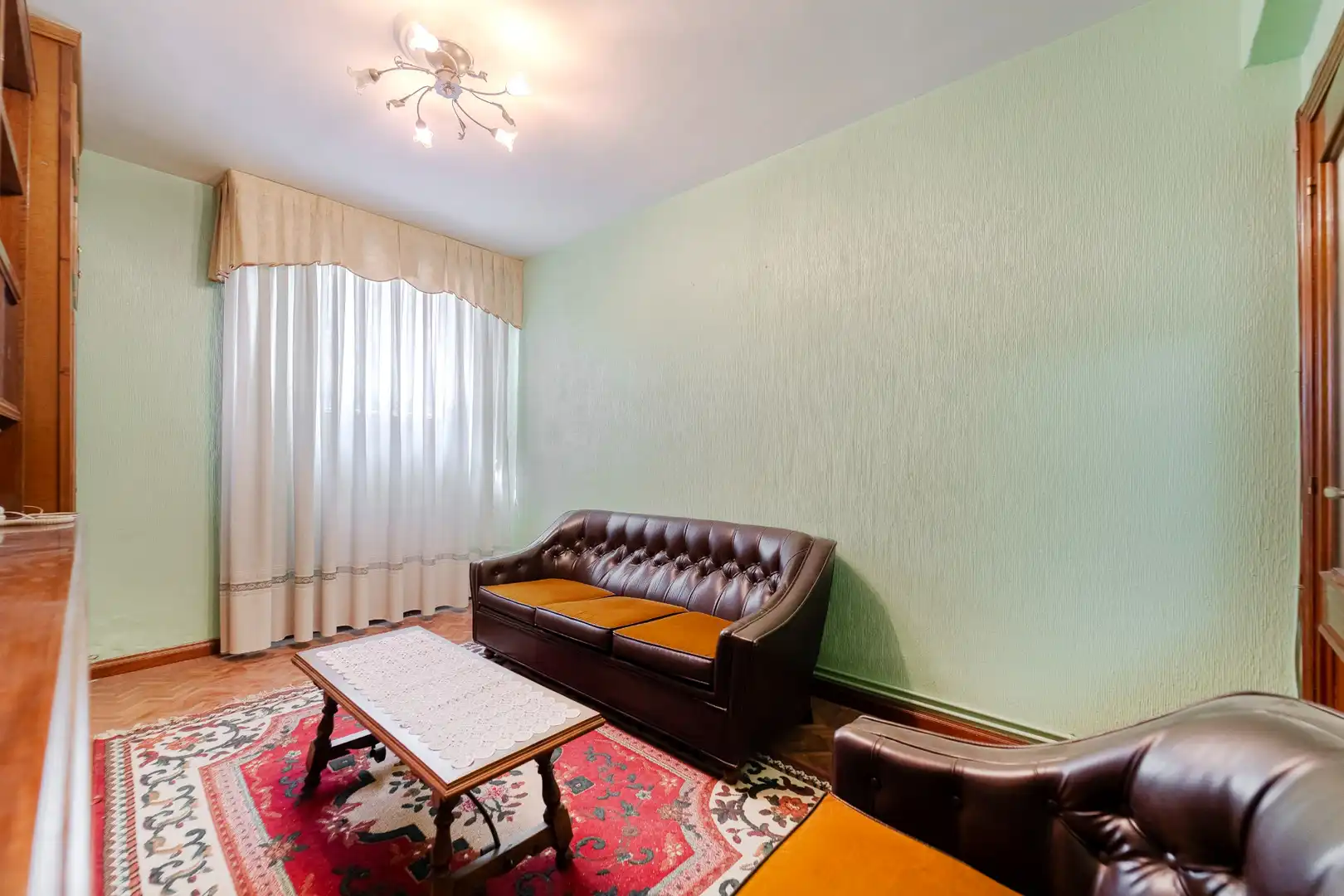 Sala de estar de Piso en venta en Madrid con Calefacción, Jardín privado y Internet