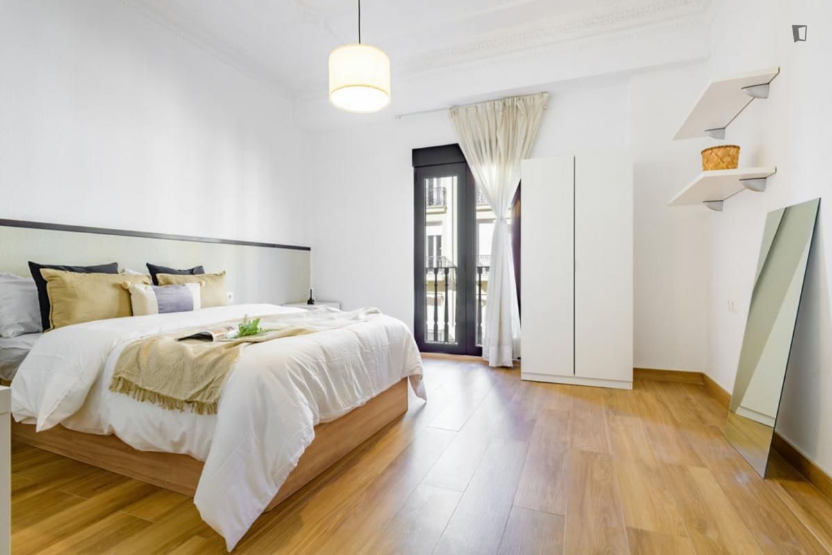 Apartament per a compartir a Russafa