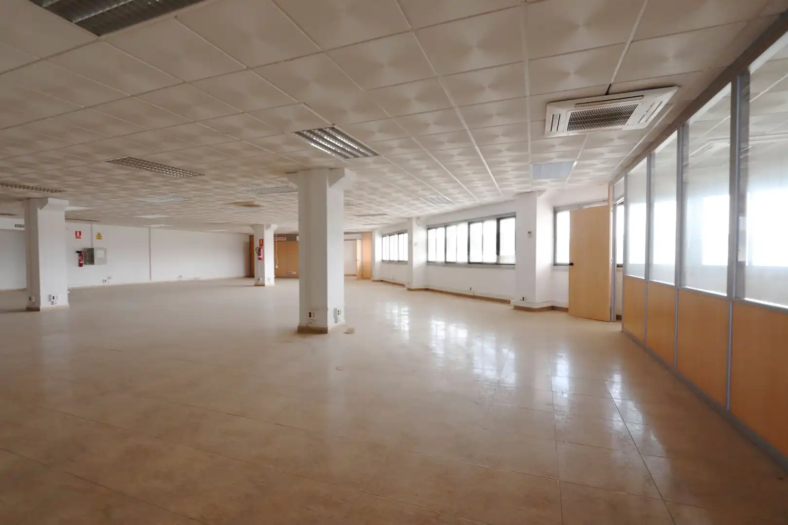 Nave industrielle avec ascenseur à vendre à Zona industrial, imagen 21