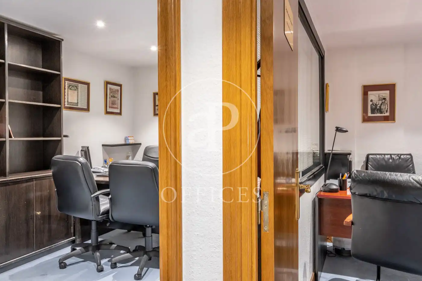 Büro zum Verkauf in Barcelona mit Klimaanlage und Heizung