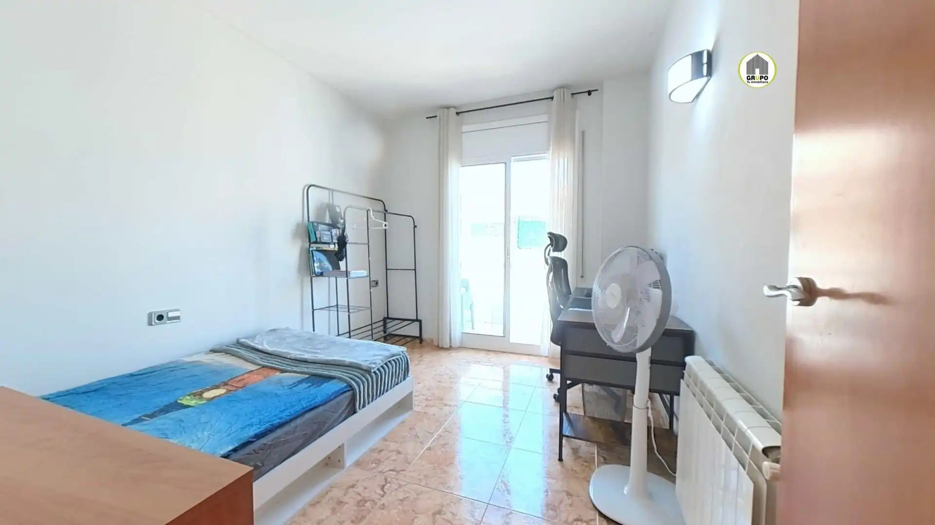 Schlafzimmer von Wohnung zum Verkauf in Esplugues de Llobregat mit Klimaanlage, Heizung und Balkon