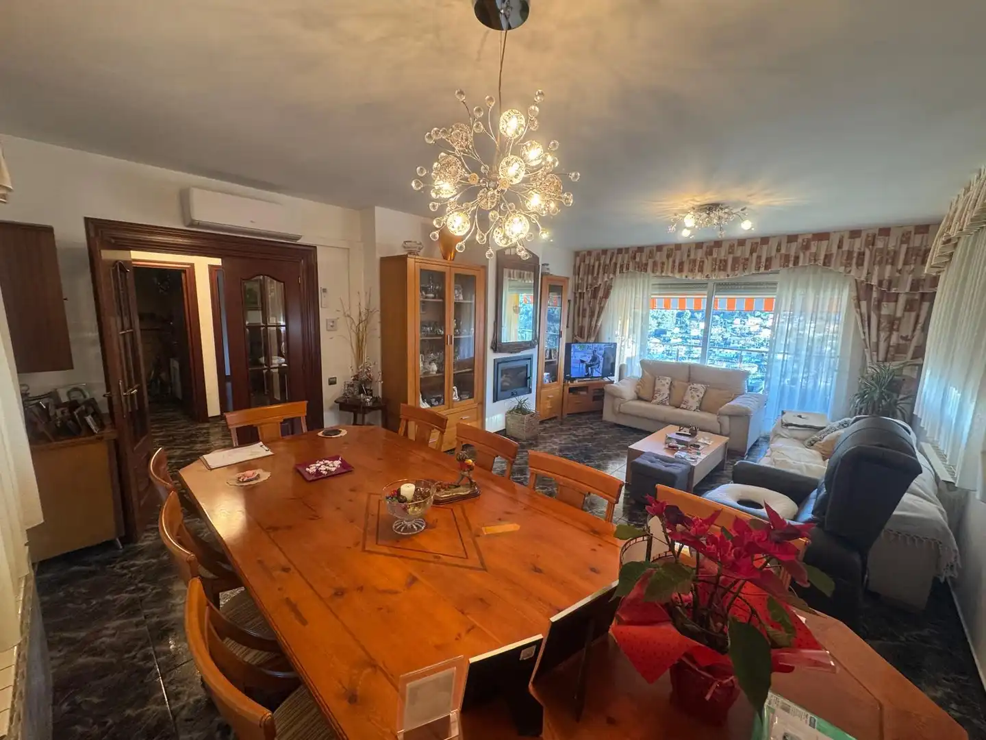 Comedor de Casa o chalet en venta en Corbera de Llobregat con Calefacción, Jardín privado y Terraza