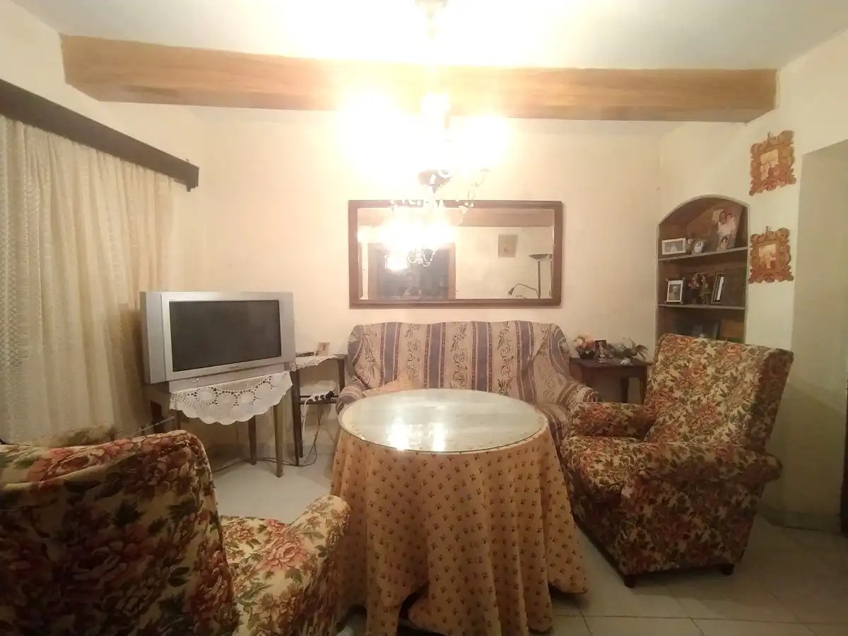 Living room of Detached homes for sale in Trujillo  with Terrace and Balcony