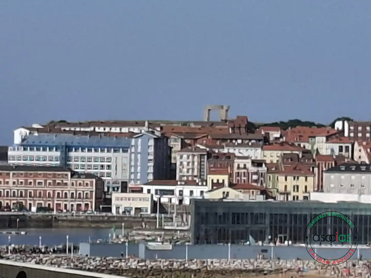 Wohnung zum Verkauf in Gijón  mit Heizung, Terrasse und Abstellraum