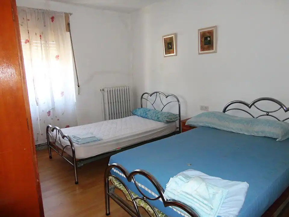 Habitación de Finca rústica en venta en Regumiel de la Sierra con Calefacción y Amueblado