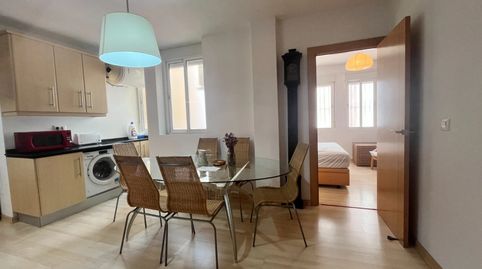 Foto 3 de Apartamento de alquiler en Barrio del Nervión, Sevilla Capital
