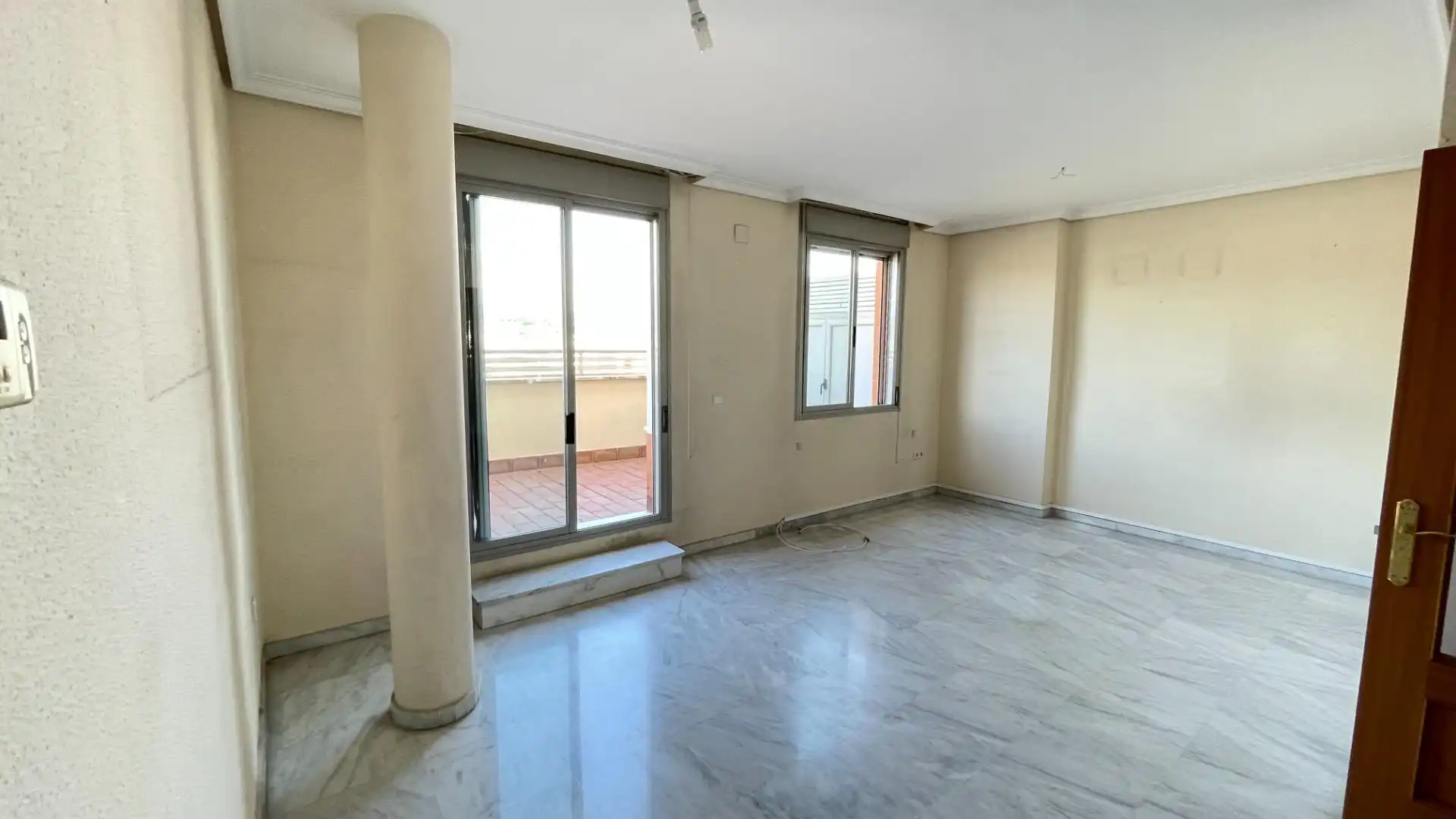 Schlafzimmer von Wohnung zum Verkauf in Córdoba mit Klimaanlage und Terrasse