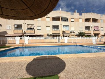 Bungalow avec piscine à vendre à Nueva Torrevieja - Aguas Nuevas