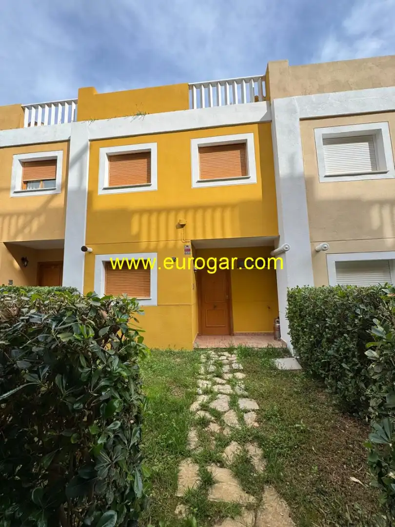 Vista exterior de Casa o chalet de alquiler en Chiva con Jardín privado, Parquet y Terraza
