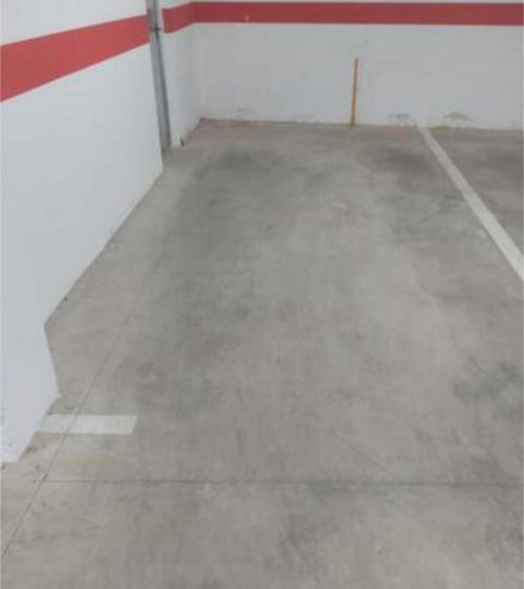 Foto 2 de Garatge de lloguer a Calle Enrique Triviño, 9, Almendralejo, Badajoz