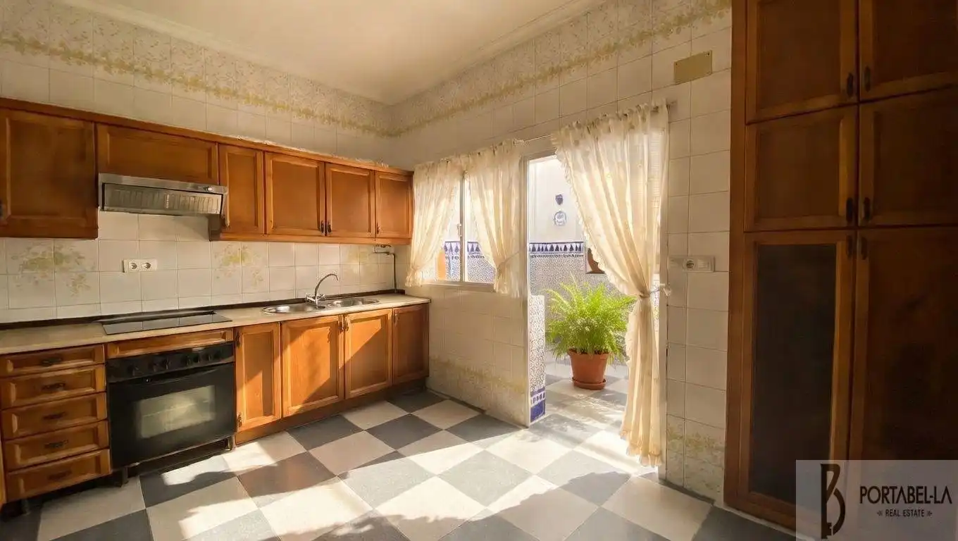 Küche von Haus oder Chalet zum Verkauf in El Puerto de Santa María mit Abstellraum und Balkon