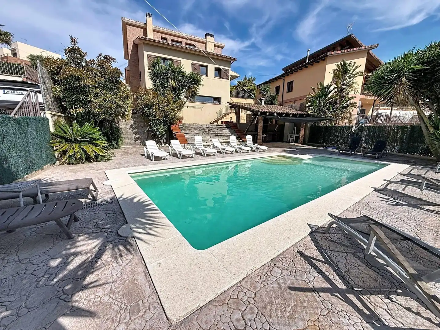 Piscina de Casa o xalet en venda en Cubelles amb Aire condicionat, Calefacció i Terrassa