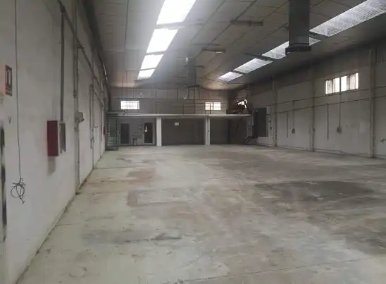 Industrial building to rent in Fuente del Jarro, imagen 3