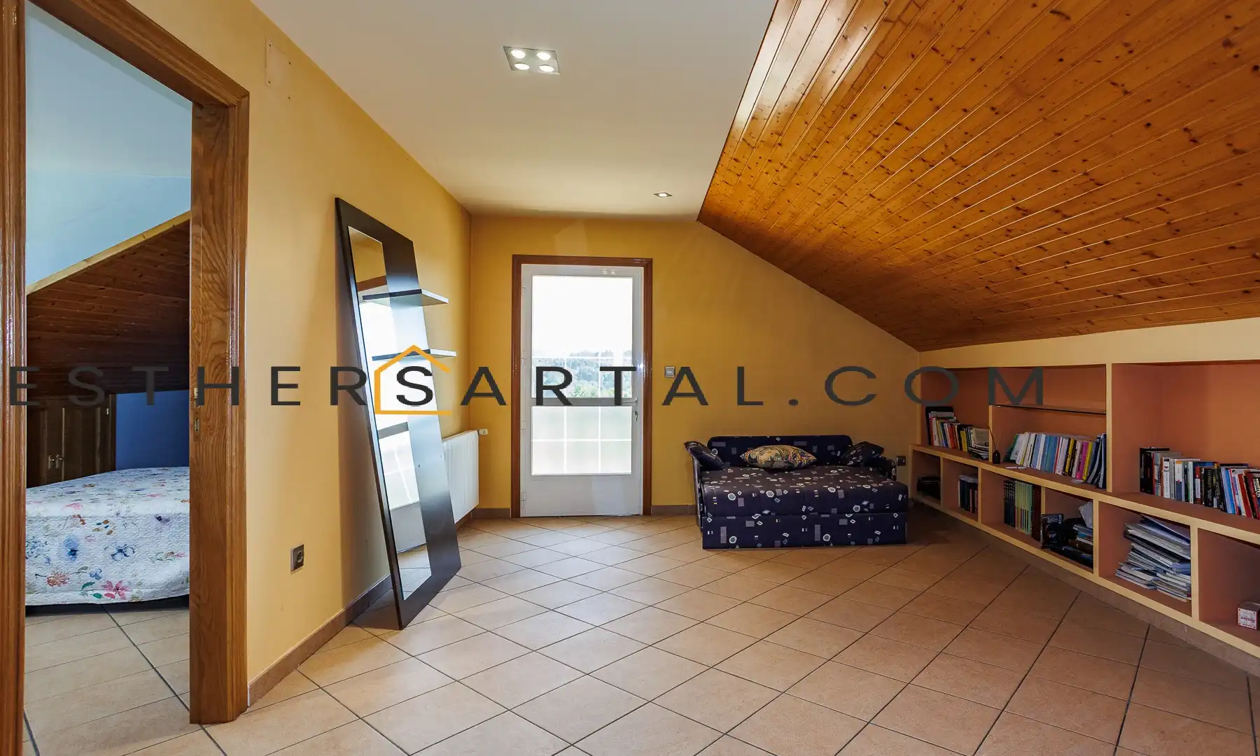 Casa amb terrassa en venda a Lugar Boedes 12, imagen 8