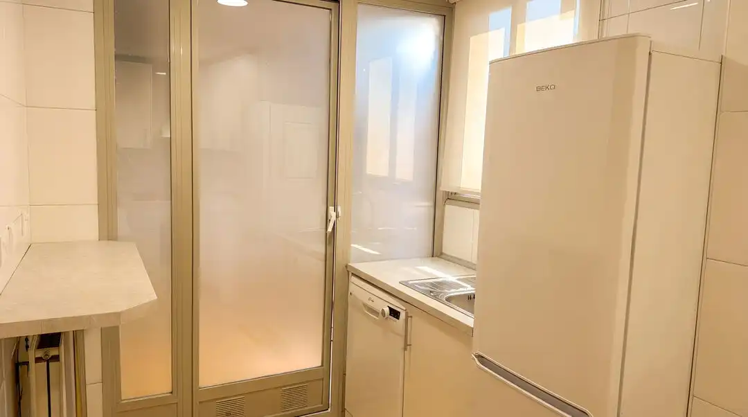 Cocina de Piso de alquiler en Madrid con Aire acondicionado, Calefacción y Jardín privado